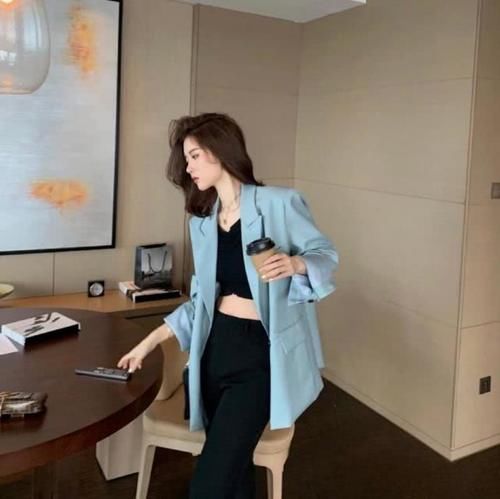 变美活教材漂亮小姐姐分享穿搭“美丽经”，10套时髦搭配送给你