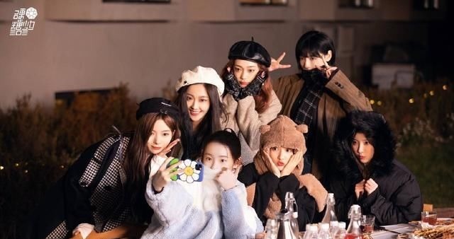 火箭少女、the9女團(tuán)、硬糖少女熱搜數(shù)量對(duì)比，硬糖少女糊的徹底