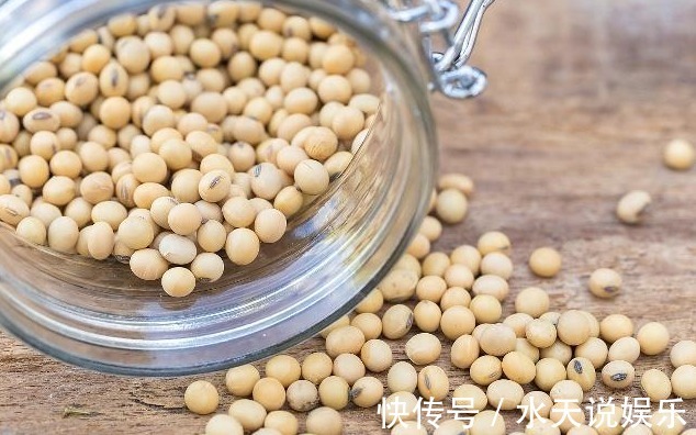 营养物质|血液粘稠的人,少吃“2白”,多吃“2黄”,或许有助清理血管!