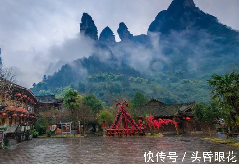 湘西|中国保存最完好的苗寨，藏在峡谷仙境之中，是湘西最美的风景