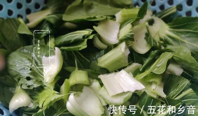 白糖|冷天老公总爱吃这菜,热乎乎滑溜溜,价廉物美营养又高,简单好吃!