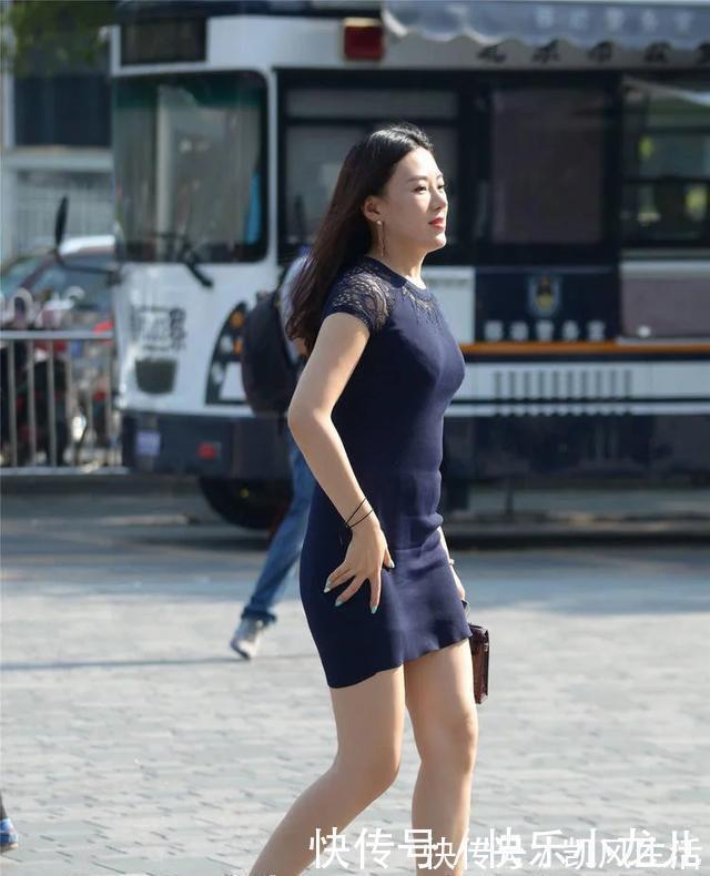 穿搭 一件亚麻连衣裙,穿出成熟优雅气质,阿姨也能魅力迷人