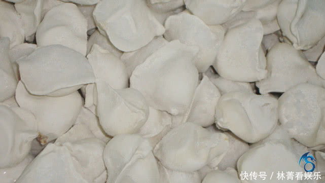 包好的饺子千万别直接放冰箱冷冻!教你一招,冻多久都不会坏