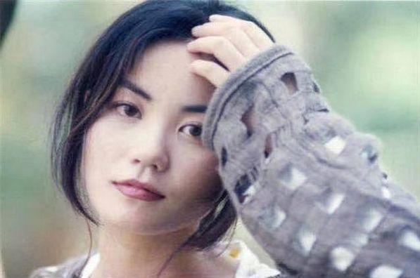 王斐|马云3次开天价邀请王菲唱歌，为何都被拒绝，天后果然是天后