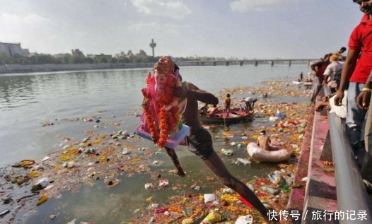泛滥成灾|印度鲶鱼泛滥成灾,向日本求助遭拒,中方的做法备受称赞