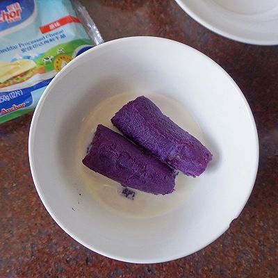 水果酸奶芝香紫薯泥