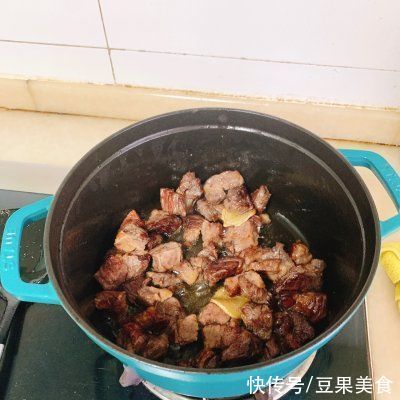 零失败胡萝卜土豆炖牛肉，大厨原来这么好当