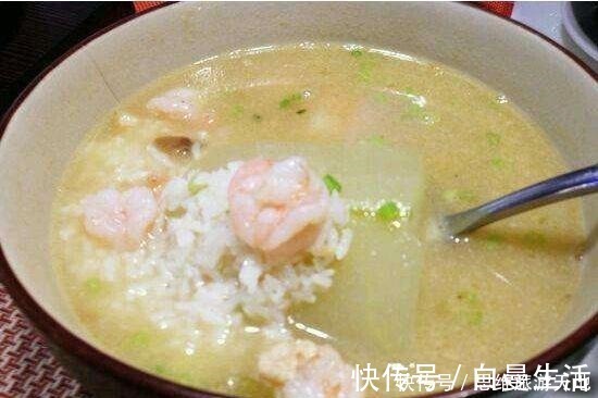 宝宝|这3种“糊涂饭”别给孩子吃了,没营养不说,还影响宝宝身体发育