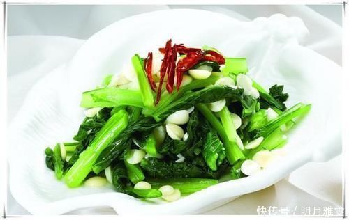 炒青菜时,直接下锅是不对的,大厨不懂这3个窍门,怪不得难吃