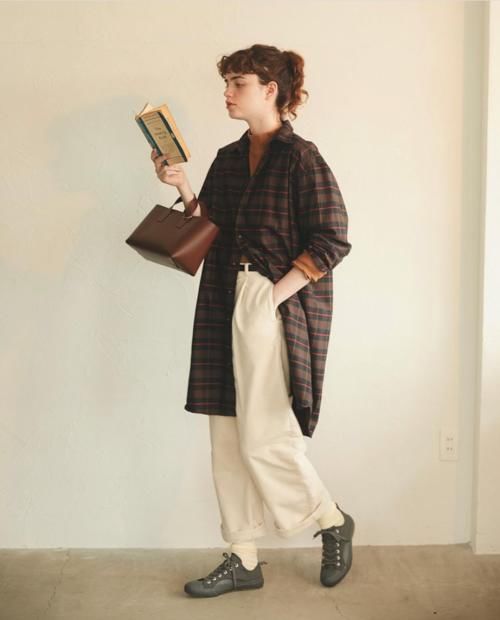 3个毛衣搭衬衫的组合，让基本款穿出不同风格，通勤穿搭可以更有趣好看