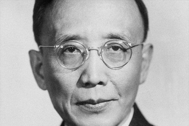 郭沫若!郭沫若与鲁迅交恶大半生,两人文笔相差多少?两首七律,高下立现