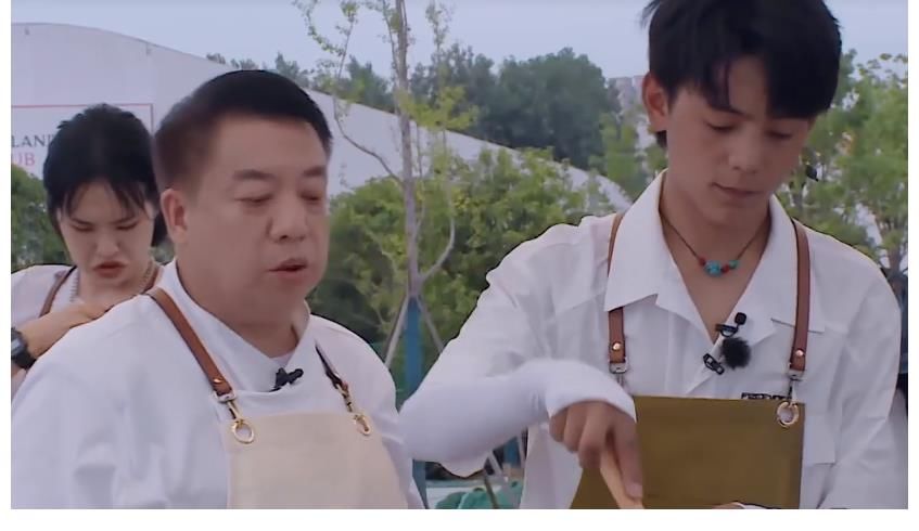 合伙人|《中餐厅5》热播，合伙人互动有趣又有梗，收视率却没达到0.5