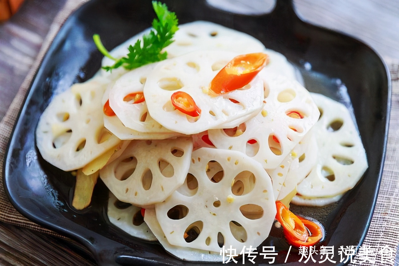 怎样处理藕片才翠嫩不发黑大厨分享饭店使用技巧,看完收藏了