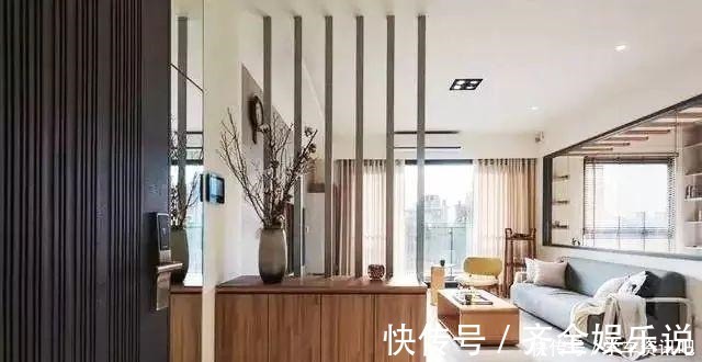 玄关|116平三居室，客厅装饰创意满满，电视背墙做法难得一见！