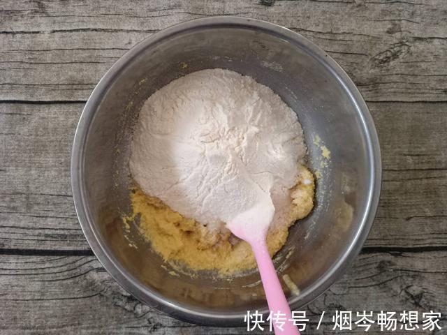 面糊|小米不光能熬粥,上锅一蒸,营养翻倍,特别适合老人孩子吃