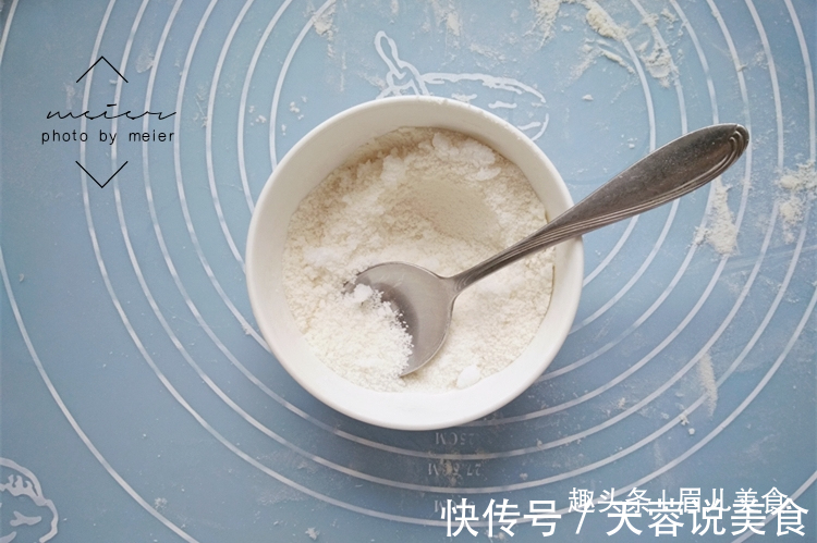 不用发面的小饼,依然柔软,翻来覆去吃了几十年,就是吃不腻!