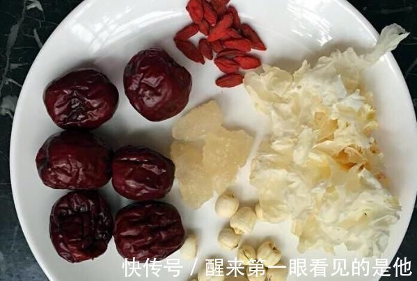 气色|红枣和它一起煮,头发慢慢变黑了,皱纹消失了,气色红润身体好