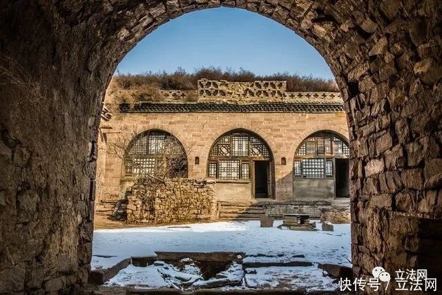 杨岸:在柳青故居(外三首)