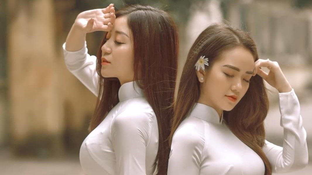 小姐姐|身穿奥黛的越南小姐姐, 温柔气质和性感身材, 都美得让人心动