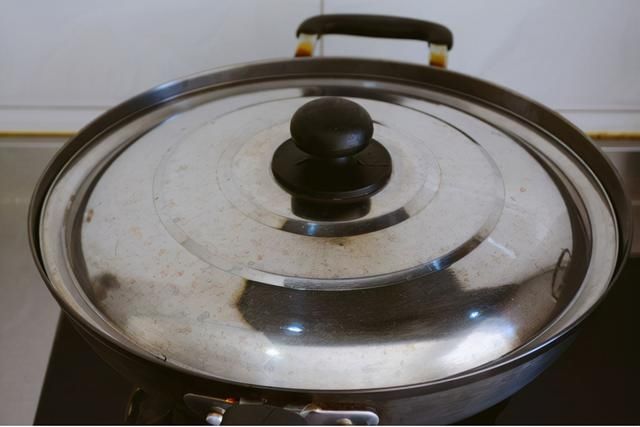 让人无法抗拒的鸡腿饭,香浓入味还嫩滑,大人小孩都爱吃