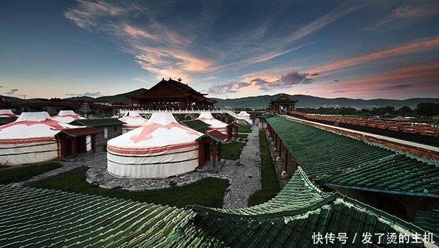 长辫|外蒙"大清洗"下幸存的汉人:穿大清服、留长辫,不知清朝已灭亡