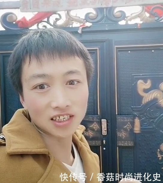 哥家门,村民情绪激动夺锤,朱之文助理发声