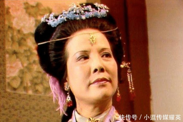 小人物|红楼梦中这个不起眼的小人物,为何会引发一件惊心动魄的大事?