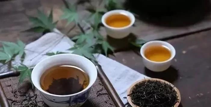 时珍|常饮茶是一种坏习惯，茶其实是一种有慢性毒性的药物