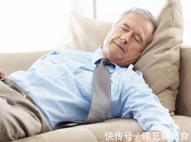唾液|肾好的男性,饭后2小时,爱做4件事,若你占2件,荷尔蒙旺盛