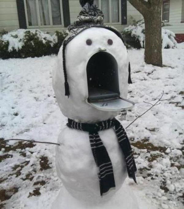 玩成|每日一笑：下了场雪，结果邮箱就被玩成这个样子了！