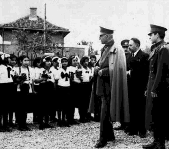 下场|唯一建国后改姓的国家,改姓后两代国王下场凄惨到了极点