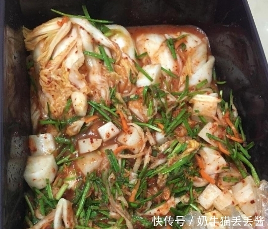 轻松|1颗苹果,1颗梨,5颗白菜,教你轻松做出正宗辣白菜,一看就会