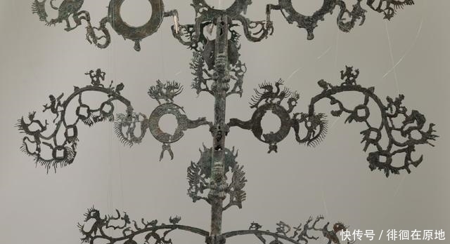 糗大了,东汉摇钱树被成功修复,网友纷纷求好运