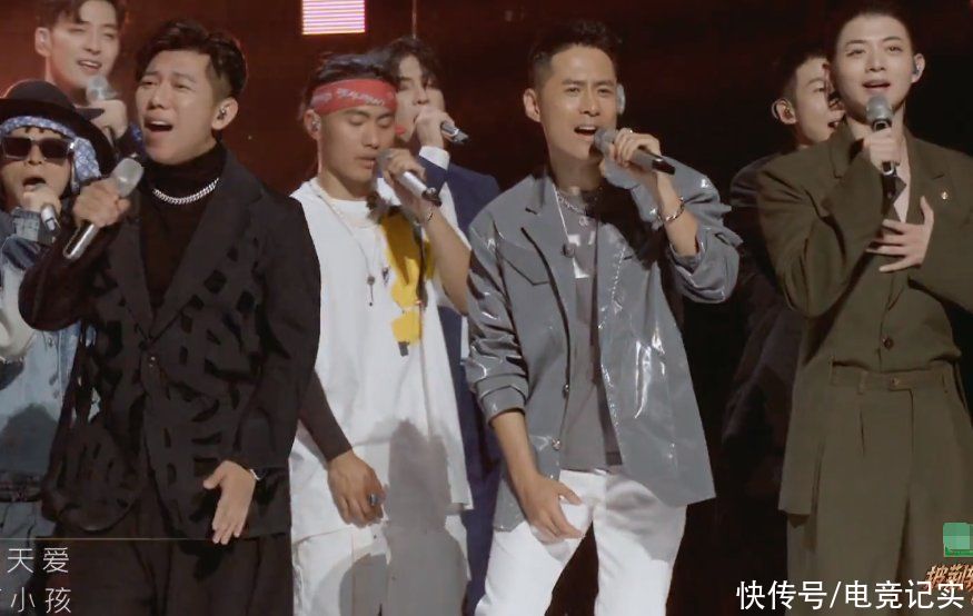 哥哥们|《披荆斩棘的哥哥》开播，33位男神同台，主持人还是《浪姐》成员