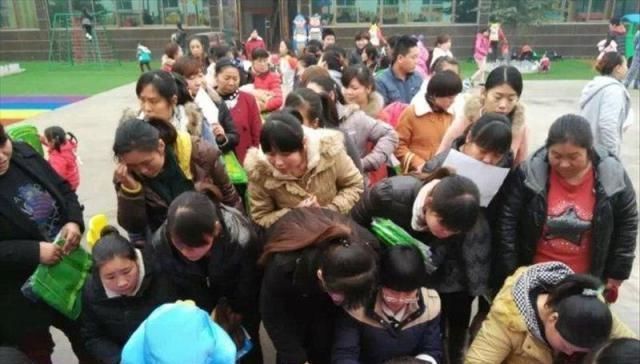 芳芳|孩子被幼儿园大班“拒收”,宝妈问园长,园长回复让妈妈哑口无言