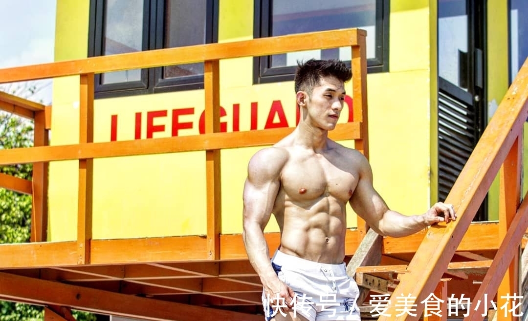 健身房|性感男神：肌肉型男强势来袭，精心雕琢的人鱼线尤其迷人！