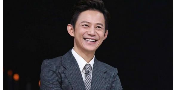 非理性|收礼事件没下文，18位主持人签署承诺书，不是应该叫停整顿吗？