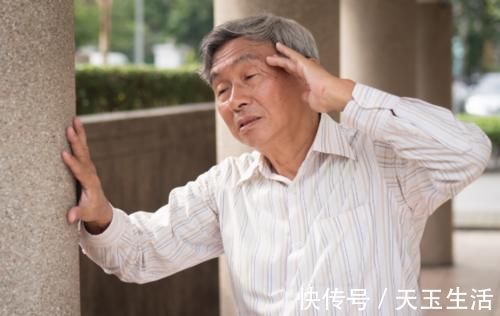 中老年人|經常頭暈，除了與血壓、腦供血不足有關，還可能暗示著這些疾病