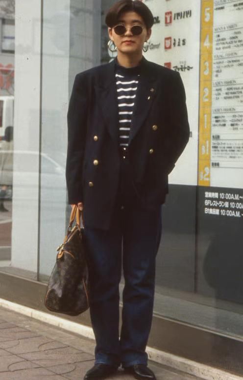 多潮|90年代的日本街拍有多潮？素人都背LV、香奈儿，大牌傍身好时髦