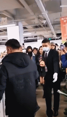 服了！到底什么样的腿才能算美腿啊