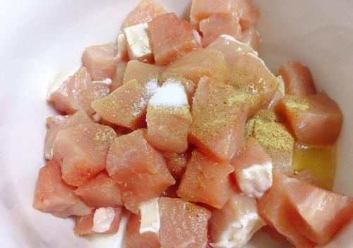 饭店最火的一道菜，在家就能自己做，看着就流口水，实在太香了