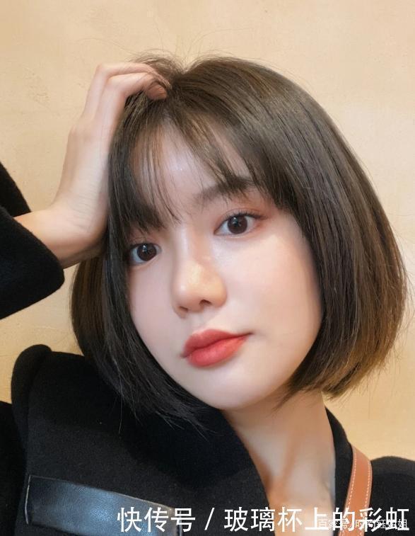 直发夹|2021发型指向标羊毛卷已经过时,如今最流行的,其实是这4种