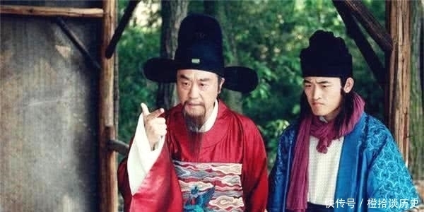 棺木|刘伯温去世后,朱元璋命人挖开他棺木,看到6个字连忙又将其厚葬!以求原谅