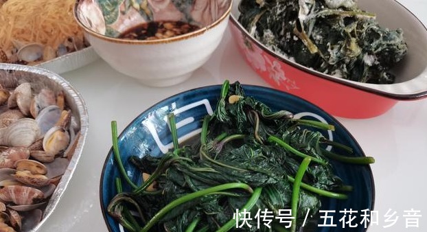 为人父母|青岛一家三口的晚餐,在朋友圈火了,不剩菜不浪费,网友太寒酸!