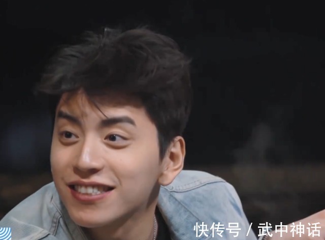 向往的生活|她竟然和张子枫相差十二岁！何炅表示你现在演校园剧都毫无违和感