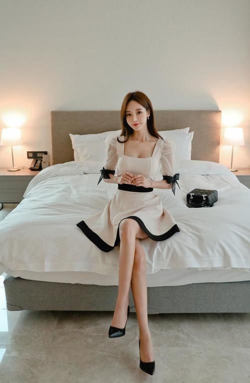 女神孙允珠轻熟风，清新可人的时尚穿搭分享