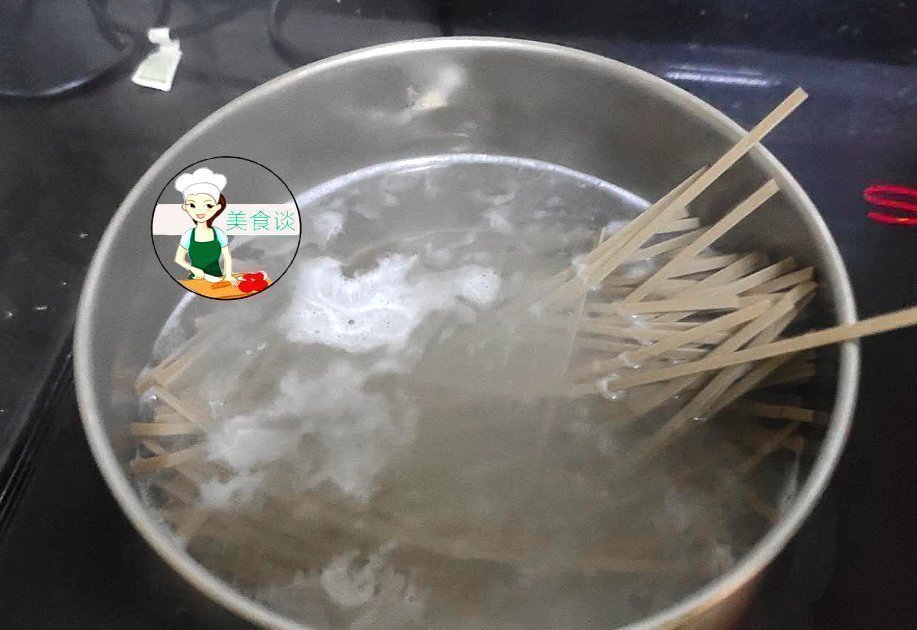 早餐|天冷了，儿子早餐就馋这面，鲜甜营养，一碗下肚超满足，不饿肚子