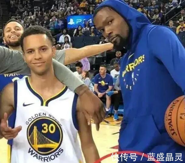 姚明|如果你还有打NBA的“篮球梦”，看完这些照片后 你能彻底死心！