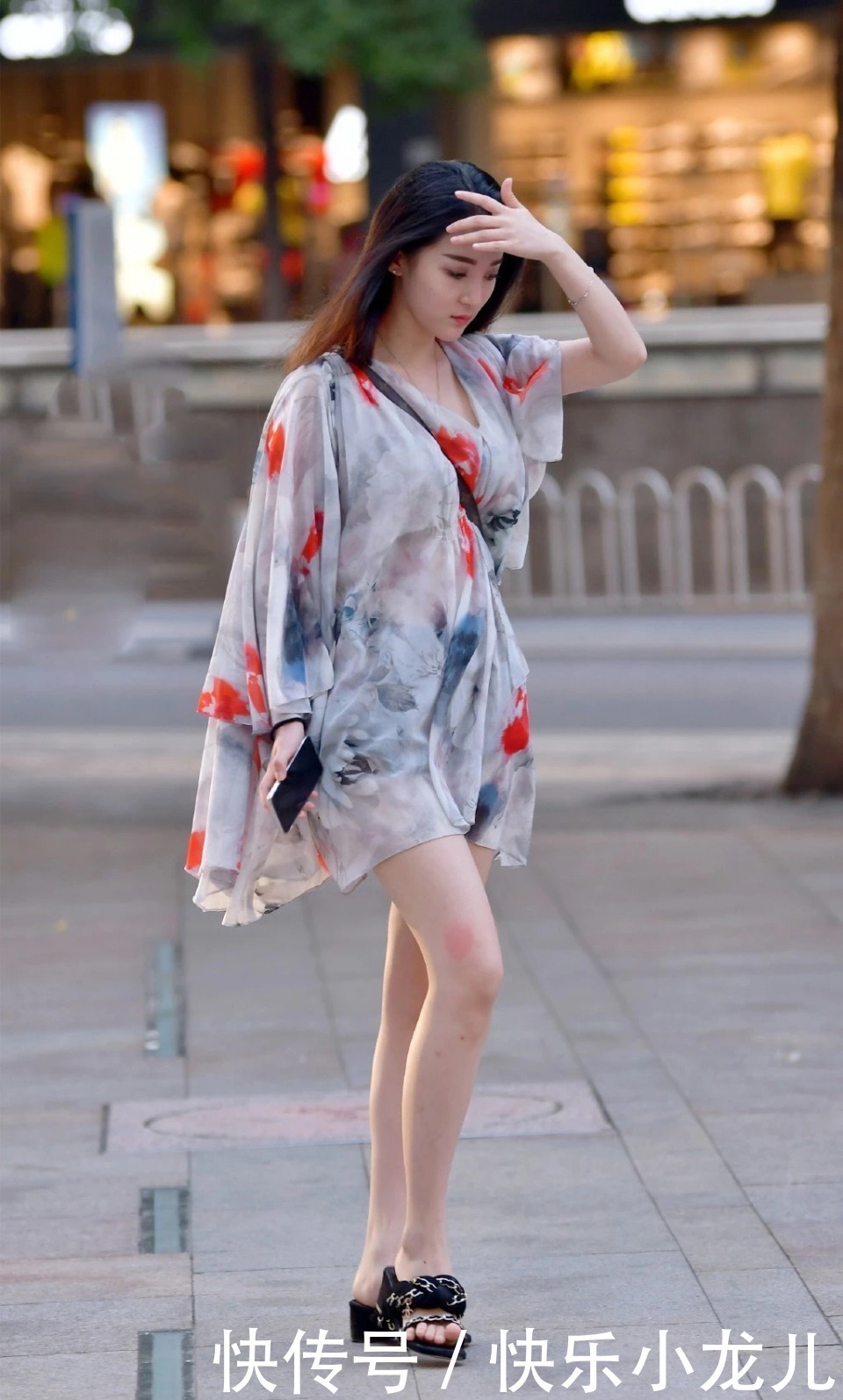 小姐姐|街拍那些穿裙子的小姐姐,审美一个比一个奇葩