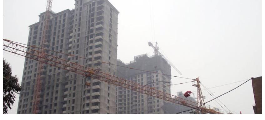 房地产|如果银行全面停止住房贷款，购房者只能全款买房，房价还会涨吗？